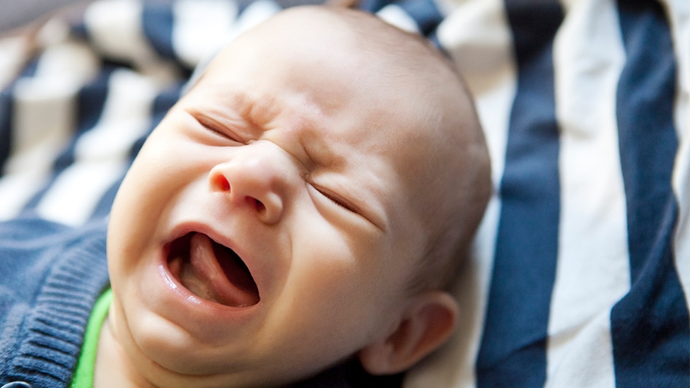 Wenn das Kind viel schreit (Quelle: Westend61 / via Getty Images) Schreiendes Baby